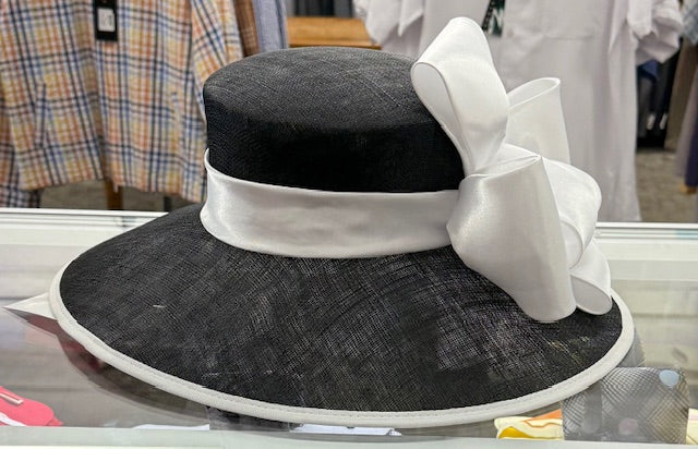 Black & White Ladies’ Church Hat – Wide Brim Elegance with Striking Satin Bow